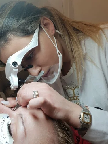 Σεμινάρια eyelash extensions βλεφαρίδες Σεμινάρια Αισθητικής Αθήνα Θεσσαλονίκη Ηράκλειο Κρήτης Symmetries Antonios Balakeras