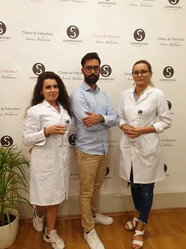 Σεμινάρια eyelash extensions βλεφαρίδες Σεμινάρια Αισθητικής Αθήνα Θεσσαλονίκη Ηράκλειο Κρήτης Symmetries Antonios Balakeras